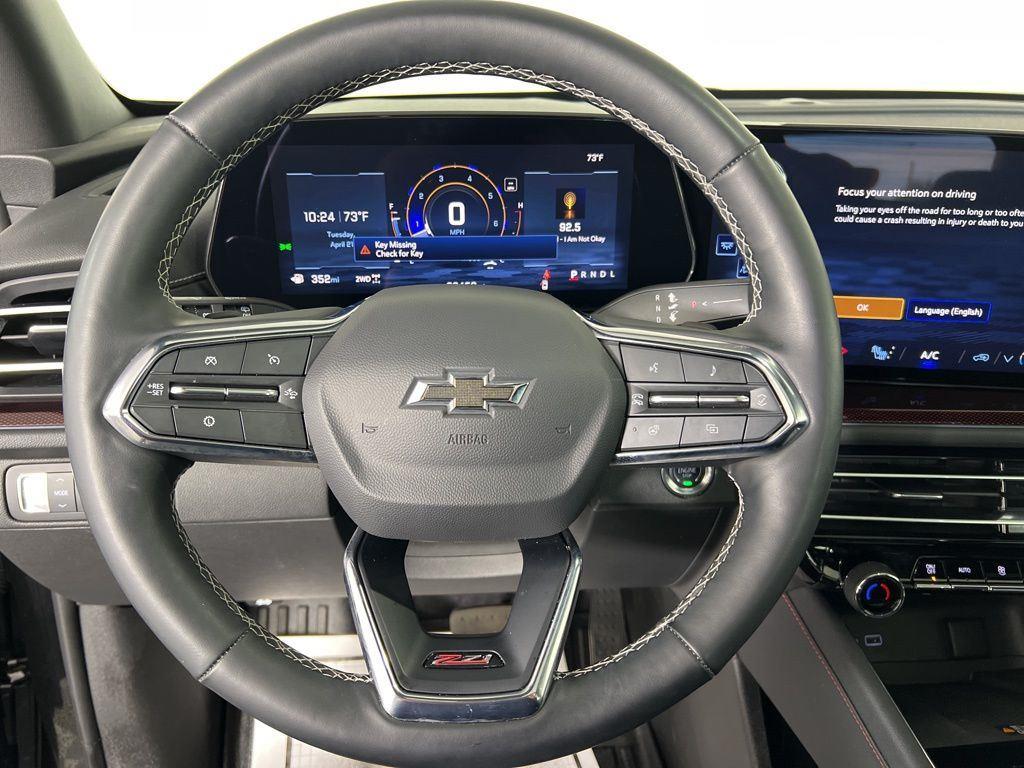 Used 2025 Black Metallic Chevrolet Z71 image 13