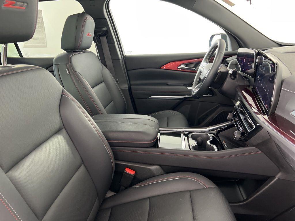 Used 2025 Black Metallic Chevrolet Z71 image 26