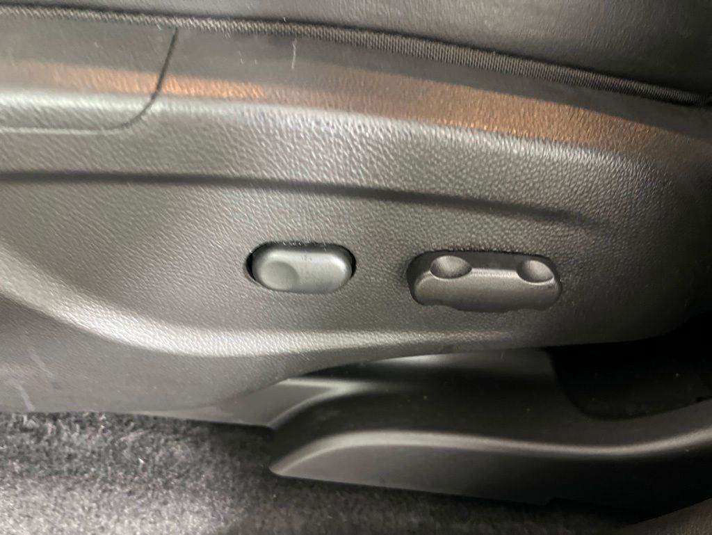 Used 2019 Silver Ice Metallic Chevrolet LT image 14