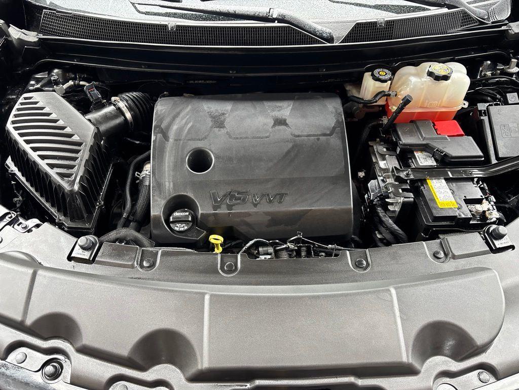 Used 2023 Black Metallic Chevrolet Premier image 10