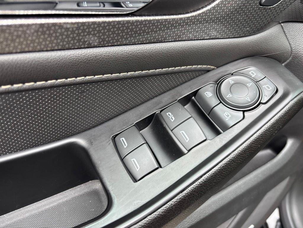 Used 2023 Black Metallic Chevrolet Premier image 17