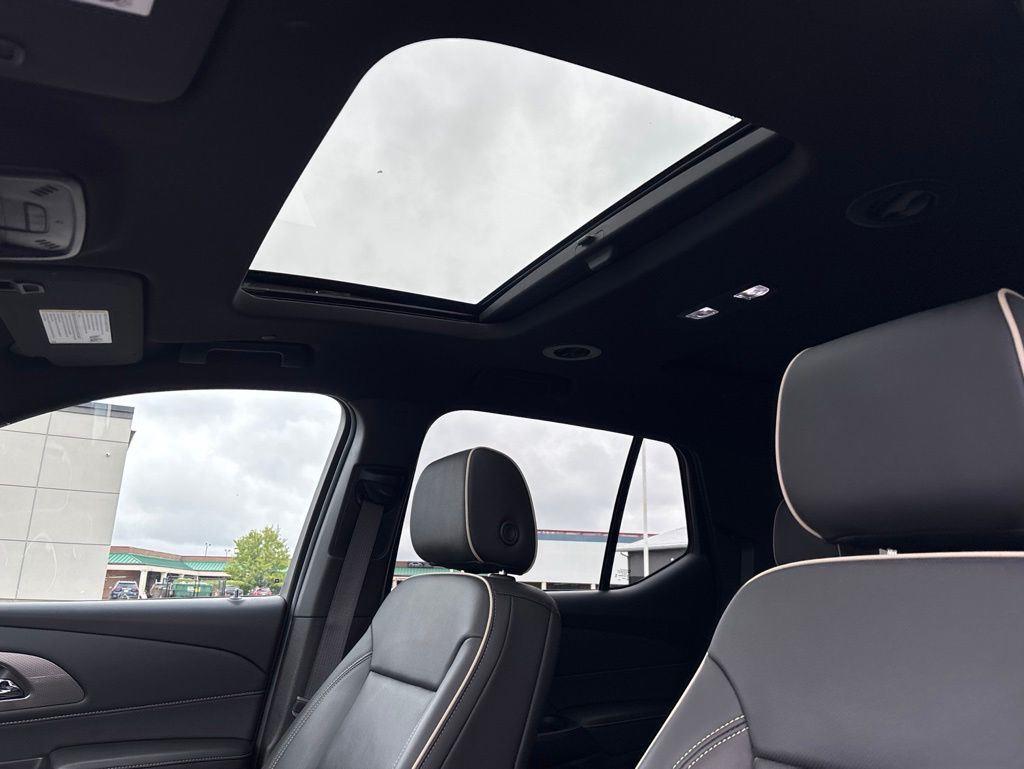 Used 2023 Black Metallic Chevrolet Premier image 21