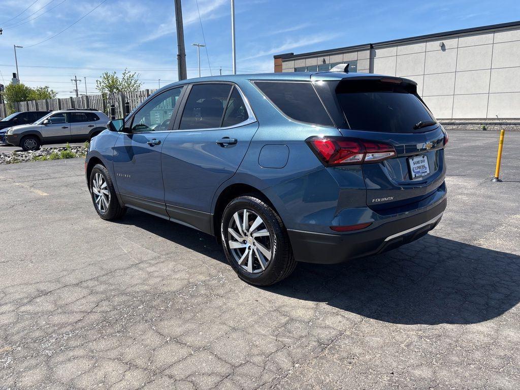 Used 2024 Lakeshore Blue Chevrolet LT image 5