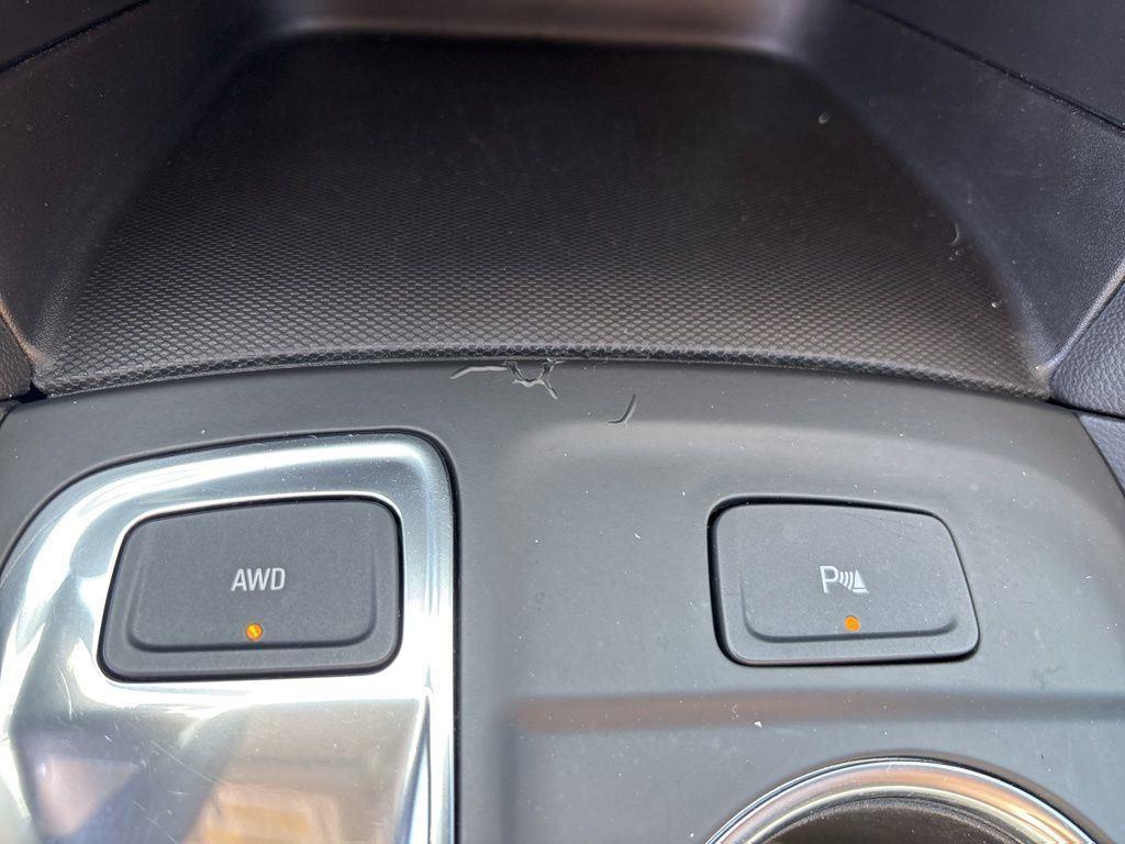 Used 2024 Lakeshore Blue Chevrolet LT image 29