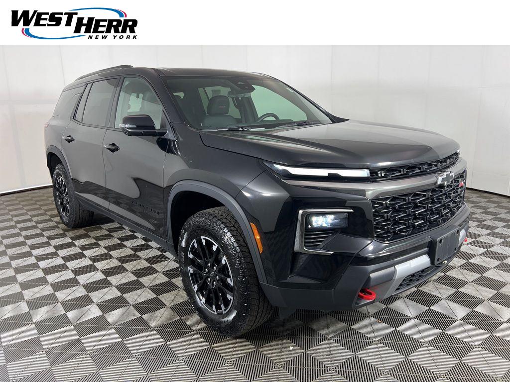 Black Metallic 2025 Chevrolet Traverse SUV / Crossover Four-Wheel Drive 8-Speed Automatic