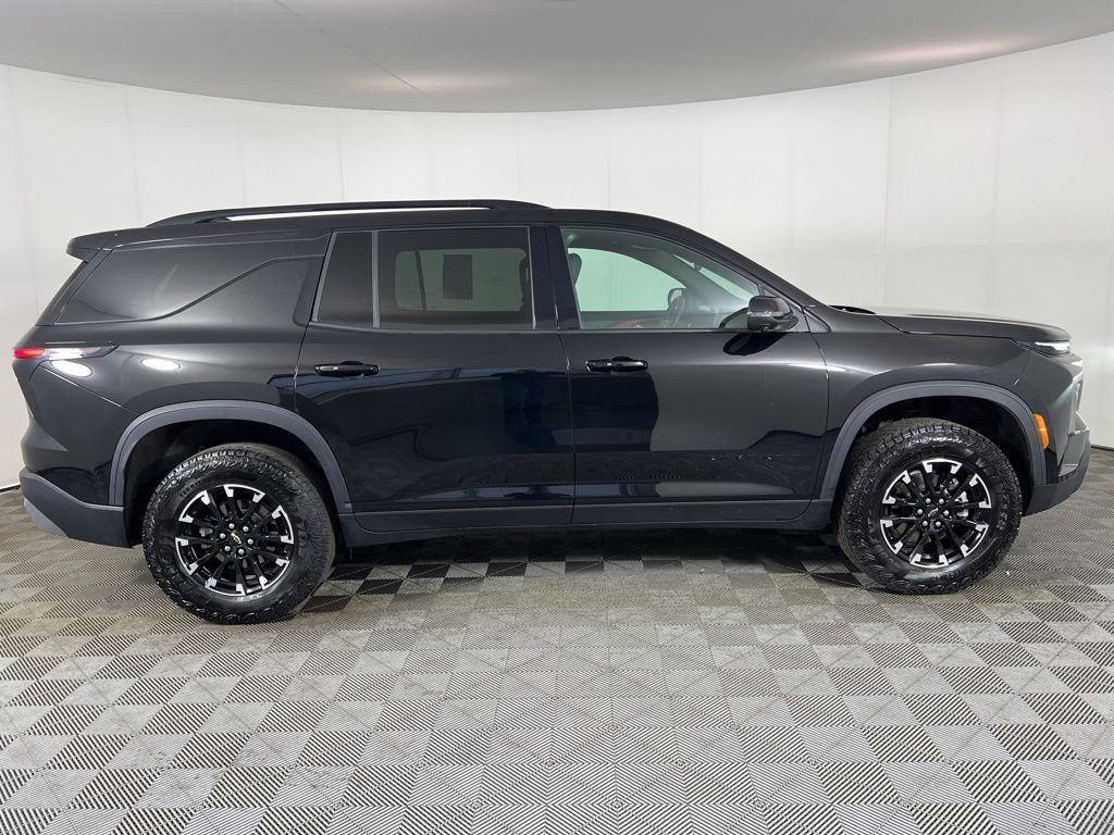 Used 2025 Black Metallic Chevrolet Z71 image 2