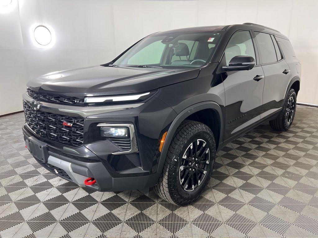 Used 2025 Black Metallic Chevrolet Z71 image 4