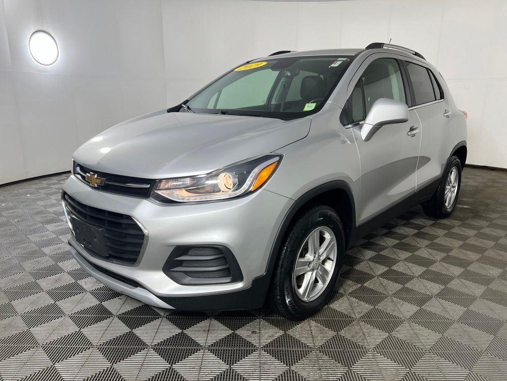 Used 2019 Silver Ice Metallic Chevrolet LT image 4