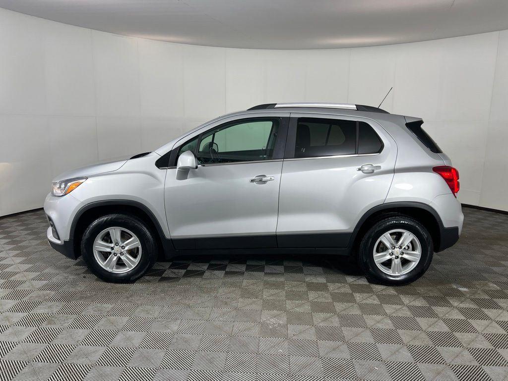 Used 2019 Silver Ice Metallic Chevrolet LT image 6