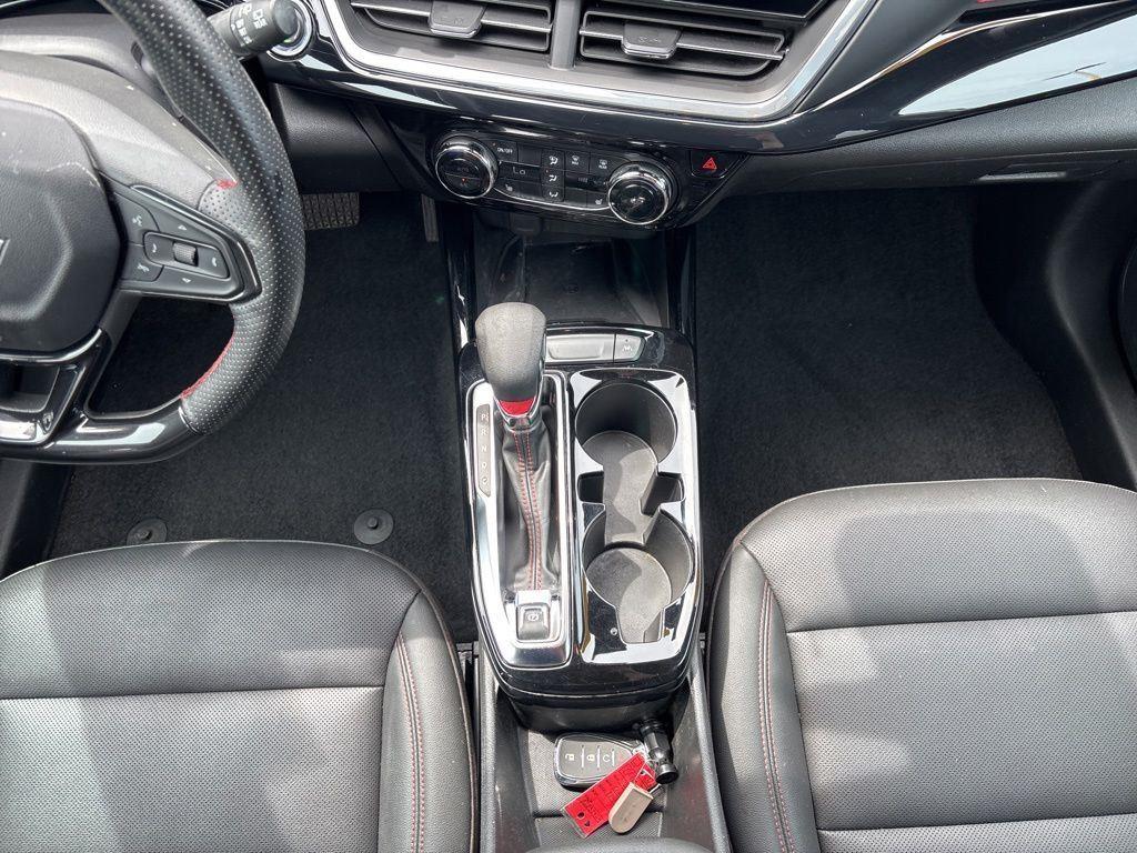 Used 2024 Summit White Chevrolet 2RS image 13