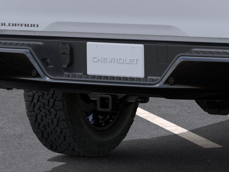 New 2026 Summit White Chevrolet Trail Boss image 14