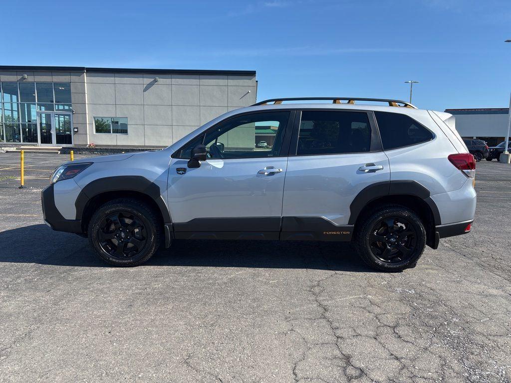Used 2024 Ice Silver Metallic Subaru Wilderness image 4