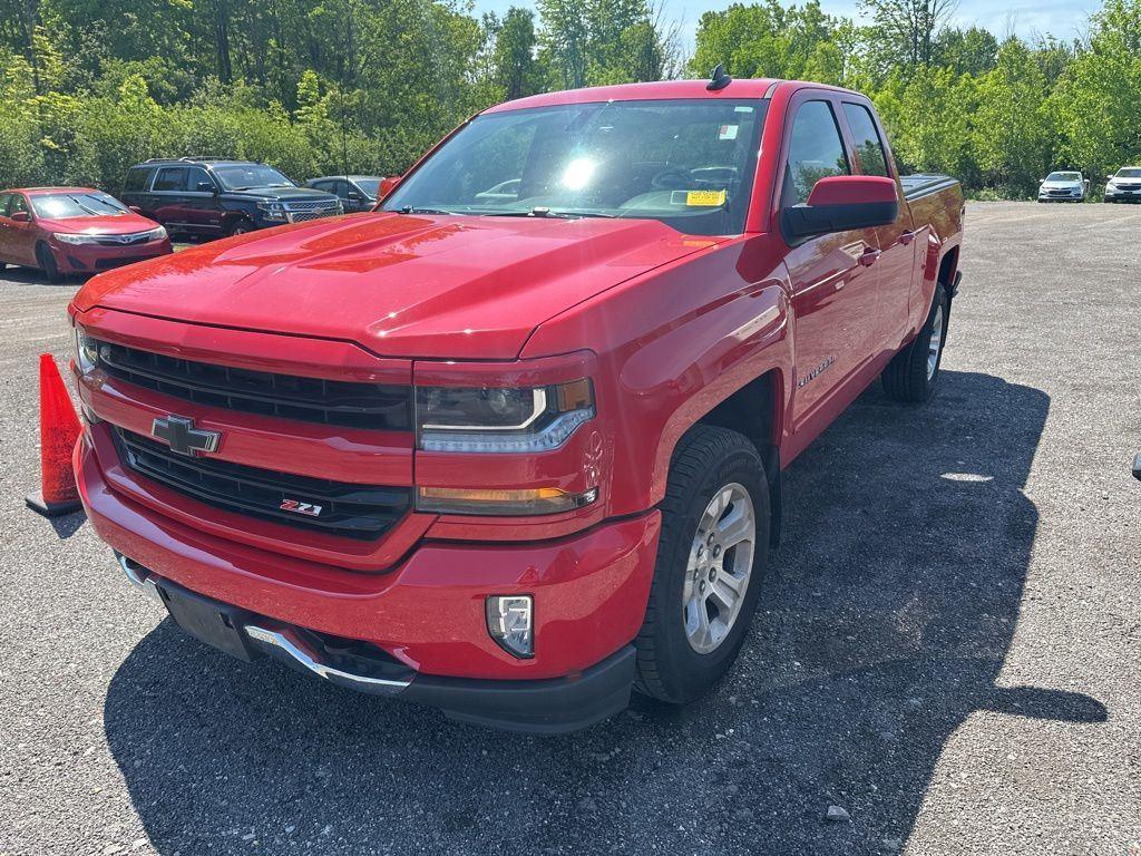 Used 2019 Red Chevrolet LT image 5