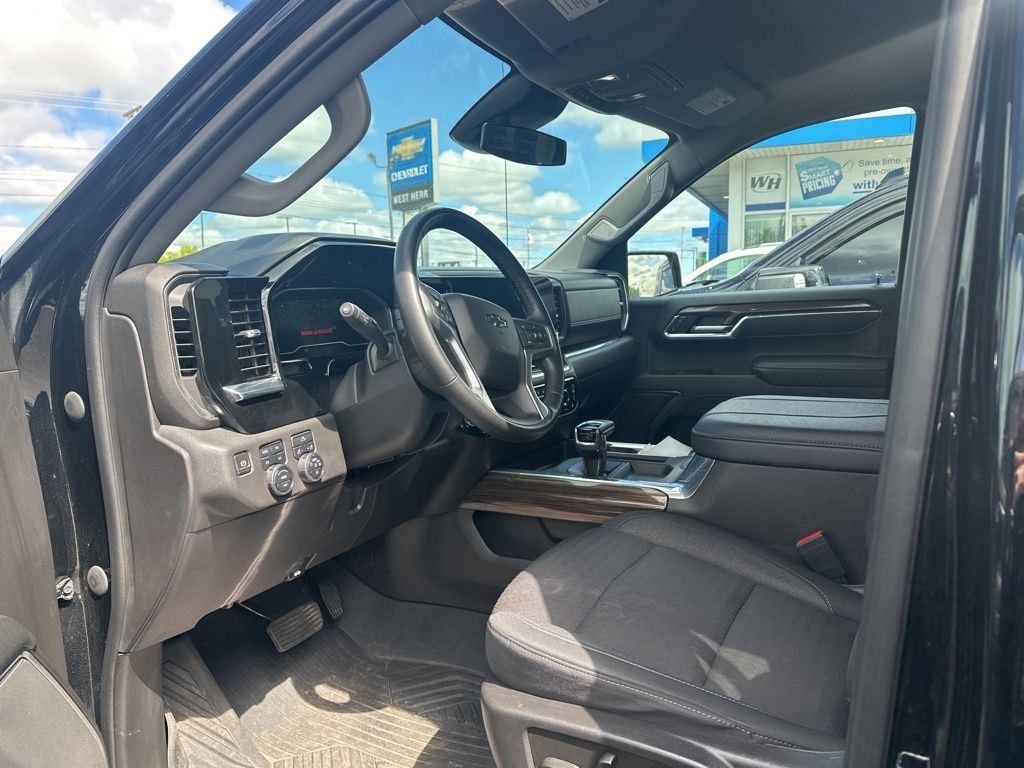Used 2023 Black Chevrolet LT Trail Boss image 6