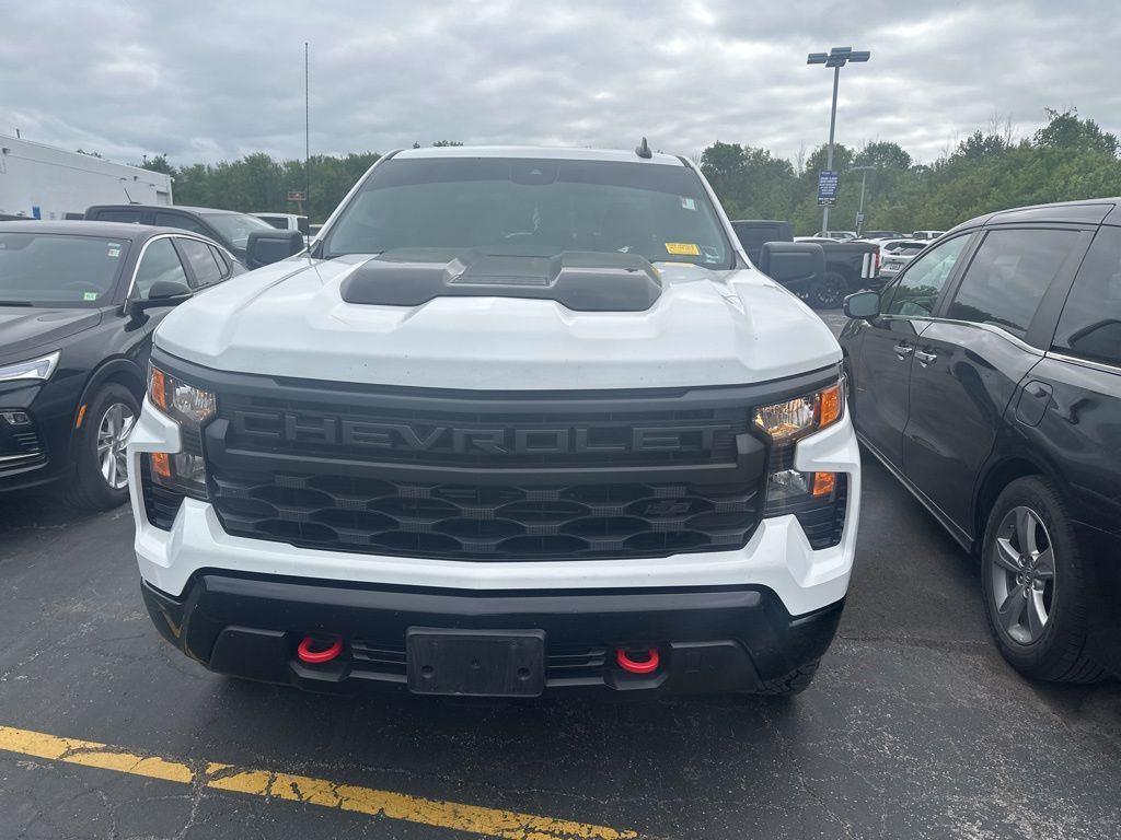 Used 2023 Summit White Chevrolet Custom Trail Boss image 6