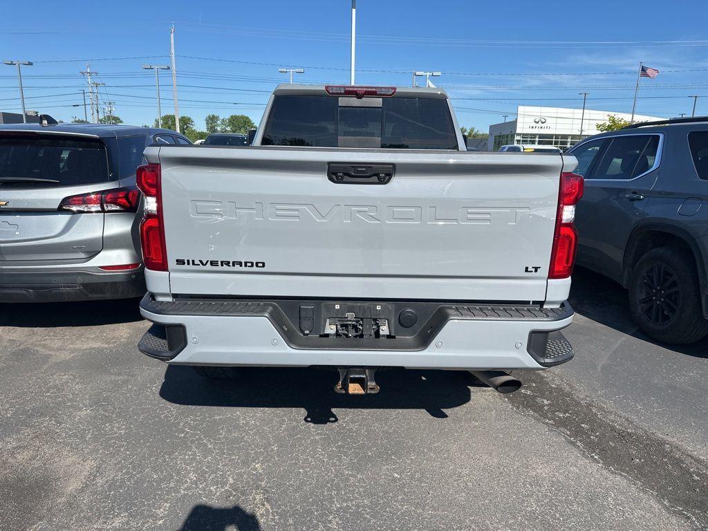 Used 2024 Slate Gray Metallic Chevrolet LT image 3