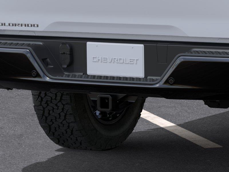 New 2026 Summit White Chevrolet Z71 image 15