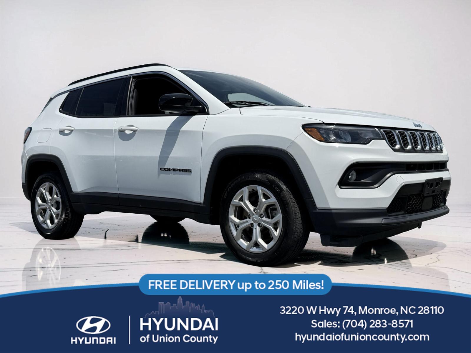 Bright White Clearcoat 2024 Jeep Compass SUV / Crossover Four-Wheel Drive 8-Speed Automatic