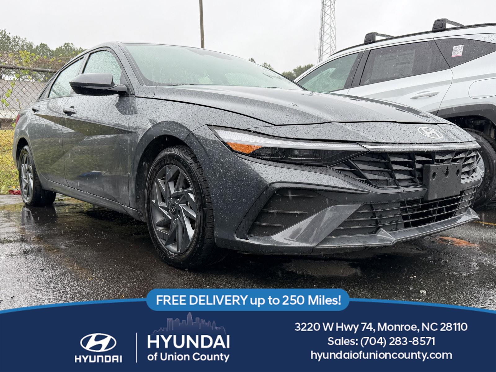 Ecotronic Gray 2024 Hyundai Elantra Sedan Front-Wheel Drive Continuously Variable Transmission