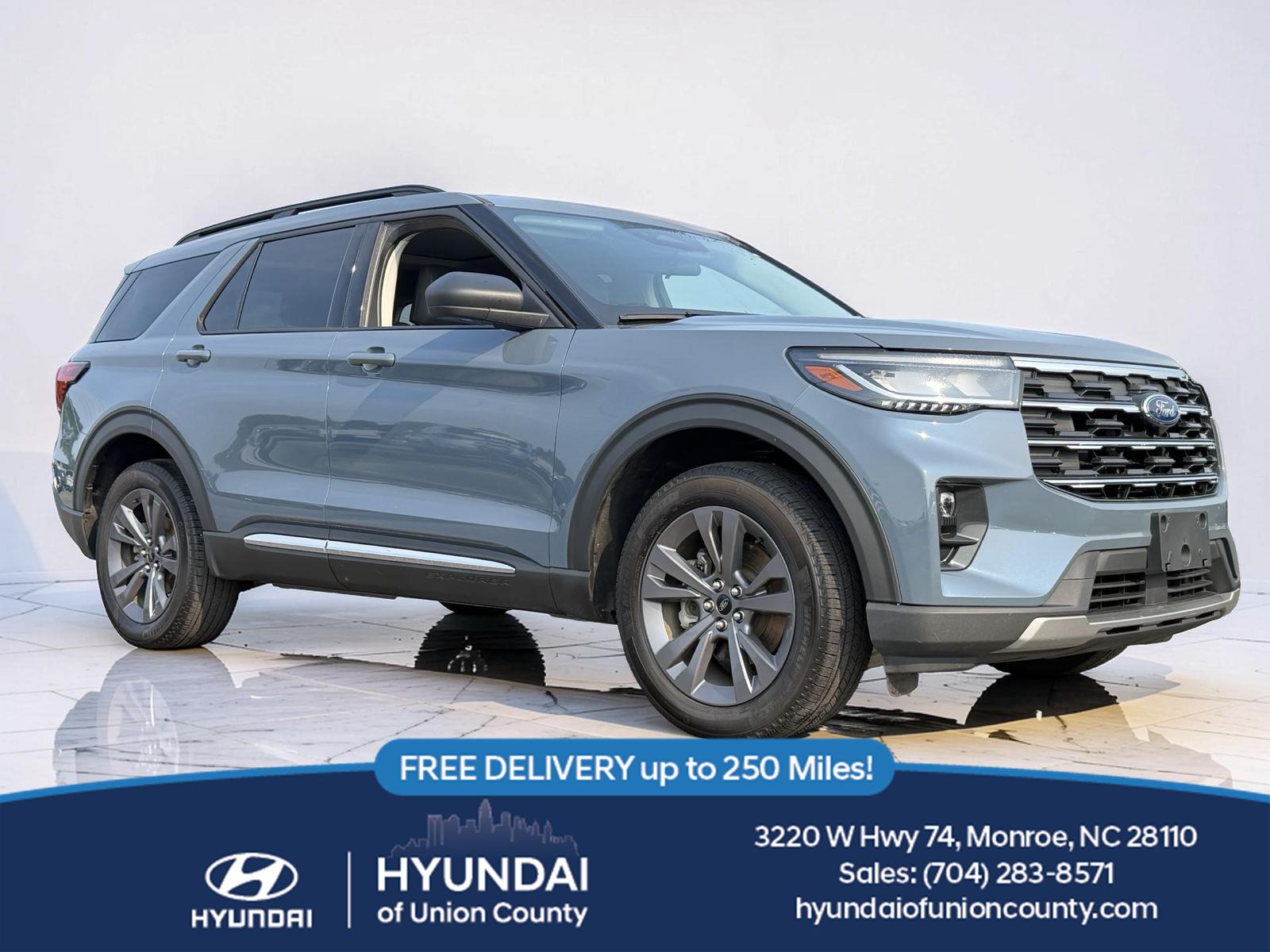 2025 Ford Explorer Active AWD