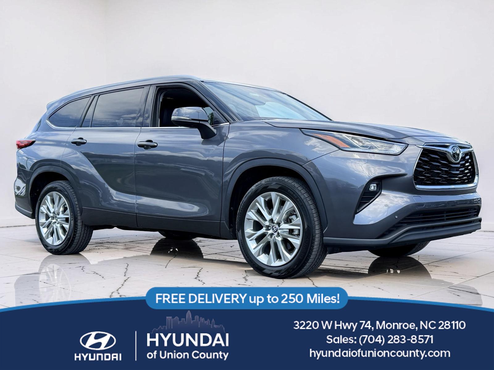 Magnetic Gray Metallic 2023 Toyota Highlander SUV / Crossover Front-Wheel Drive 8-Speed Automatic