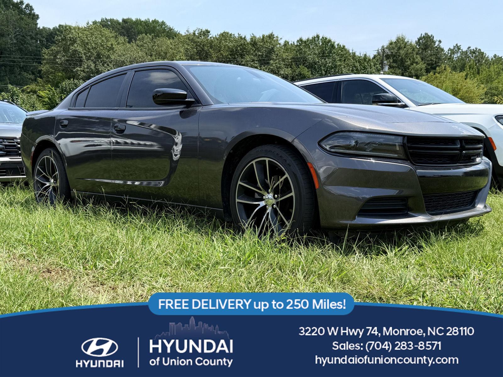 Gray (Granite Pearlcoat) 2023 Dodge Charger Sedan Rear-Wheel Drive 8-Speed Automatic
