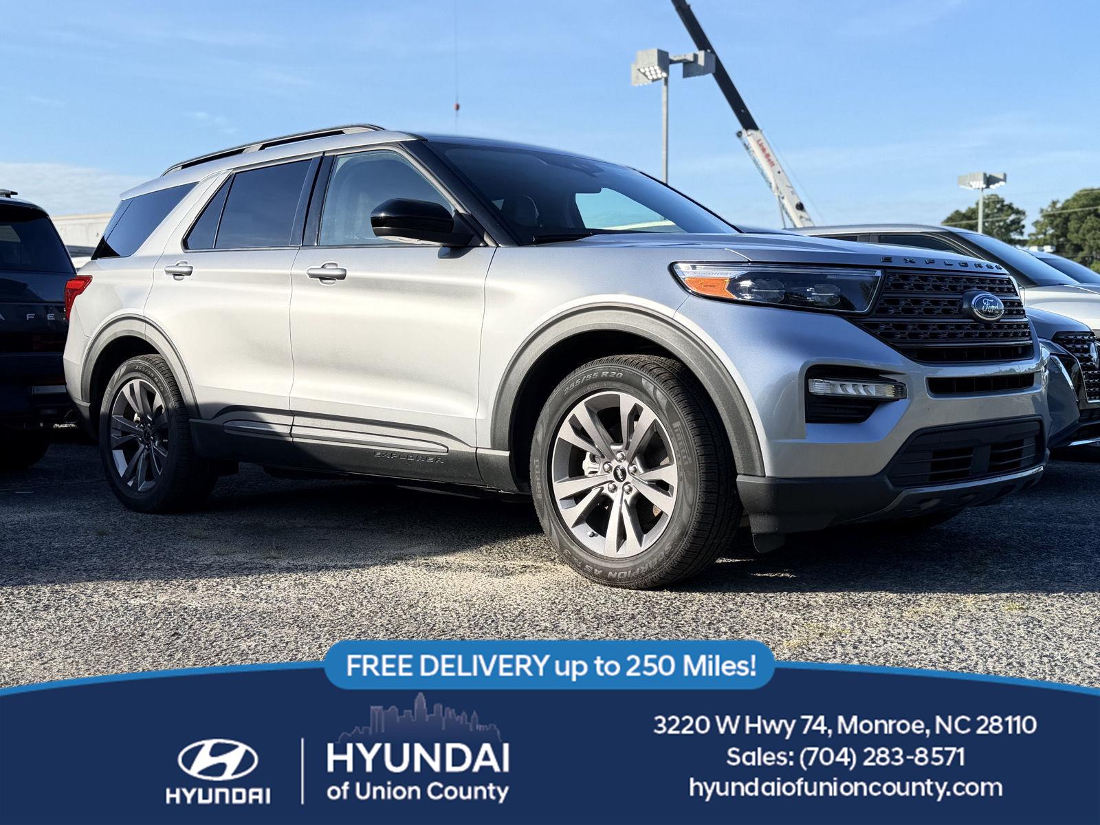 Iconic Silver 2022 Ford Explorer SUV / Crossover Rear-Wheel Drive Automatic