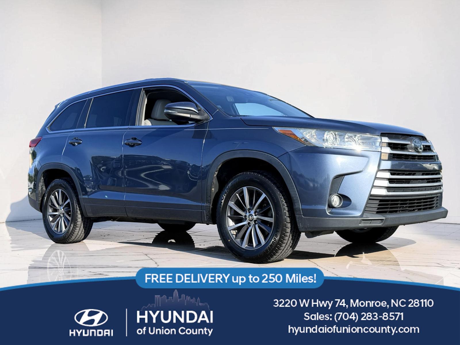 Shoreline Blue Pearl 2018 Toyota Highlander SUV / Crossover Front-Wheel Drive 8-Speed Automatic