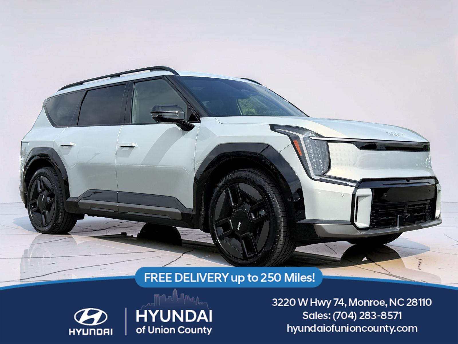 White (Ivory Silver Gloss) 2024 Kia EV9 SUV / Crossover All-Wheel Drive 1-Speed Dual Clutch
