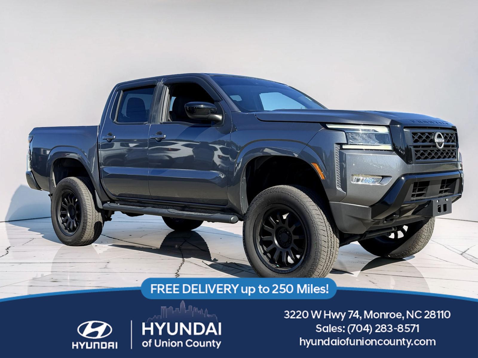 2023 Nissan Frontier SV Crew Cab 4WD