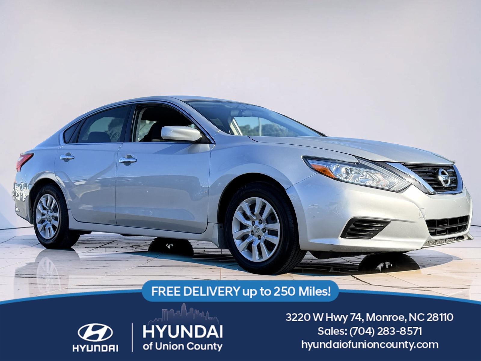 Brilliant Silver 2017 Nissan Altima Sedan Front-Wheel Drive Continuously Variable Transmission