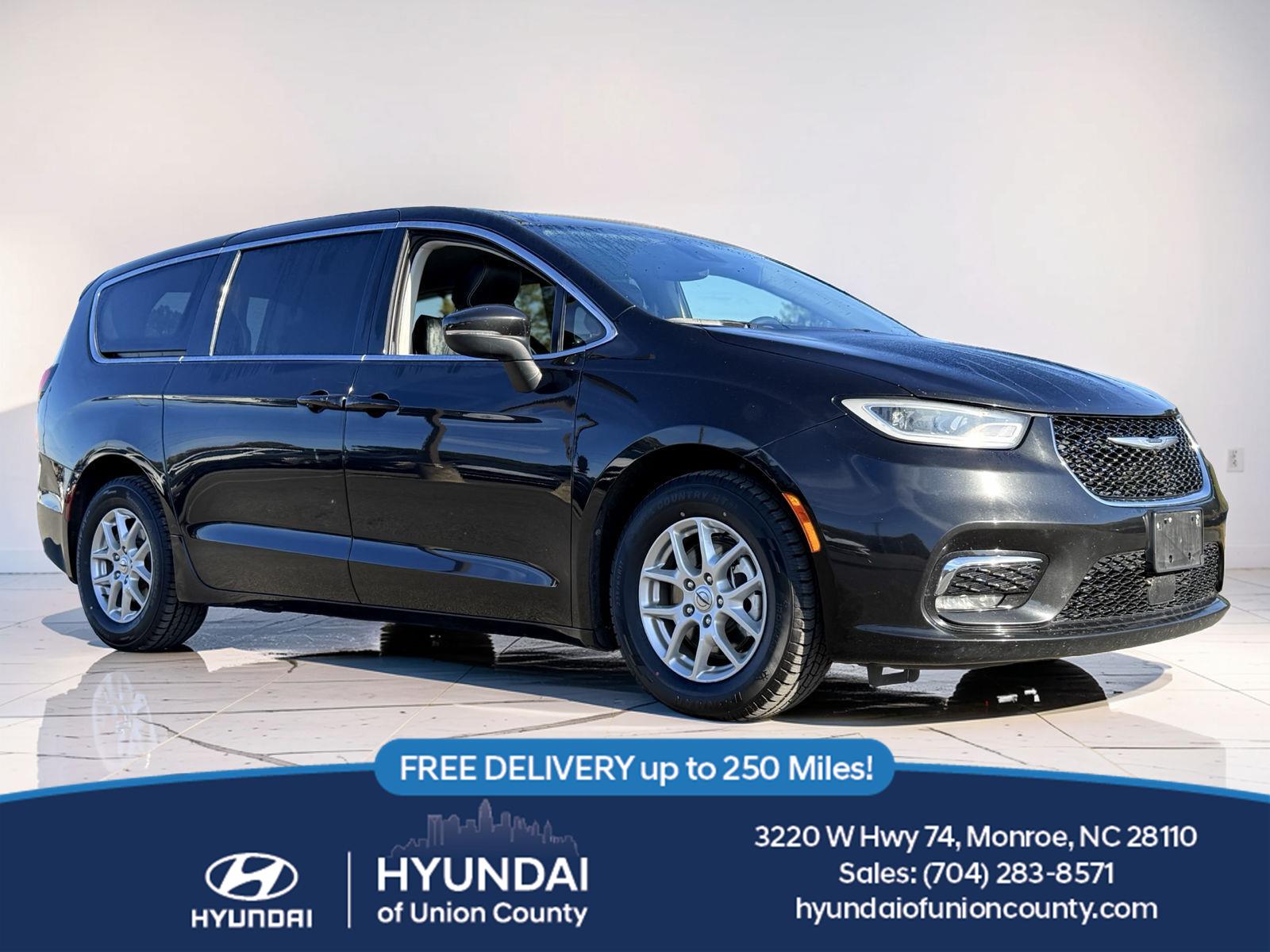 2023 Chrysler Pacifica Touring L FWD