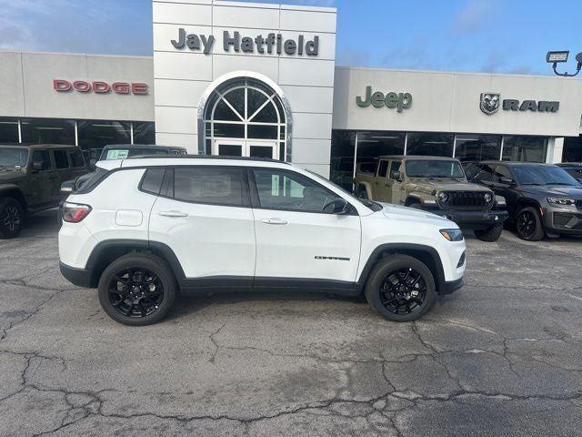 Bright White Clearcoat 2026 Jeep Compass SUV / Crossover Four-Wheel Drive 8-Speed Automatic
