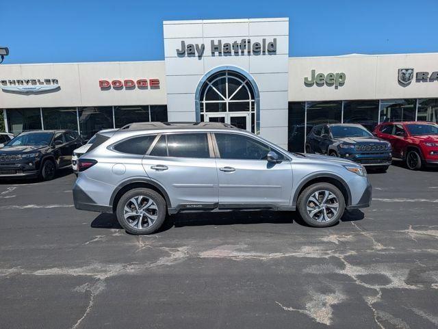 Ice Silver Metallic 2022 Subaru Outback SUV / Crossover All-Wheel Drive Continuously Variable Transmission