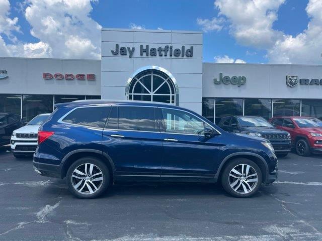  2016 Honda Pilot Touring AWD   