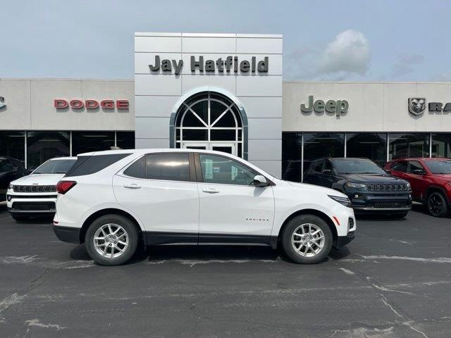Summit White 2022 Chevrolet Equinox SUV / Crossover Front-Wheel Drive 6-Speed Automatic Overdrive