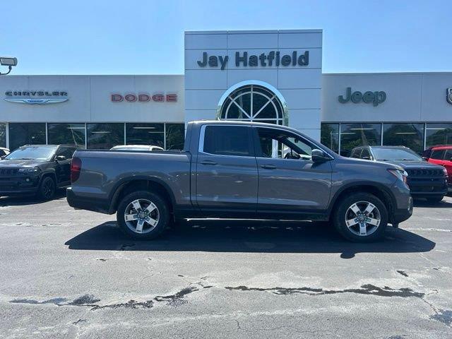 Gray (Modern Steel Metallic) 2026 Honda Ridgeline Pickup Truck All-Wheel Drive 9-Speed Automatic