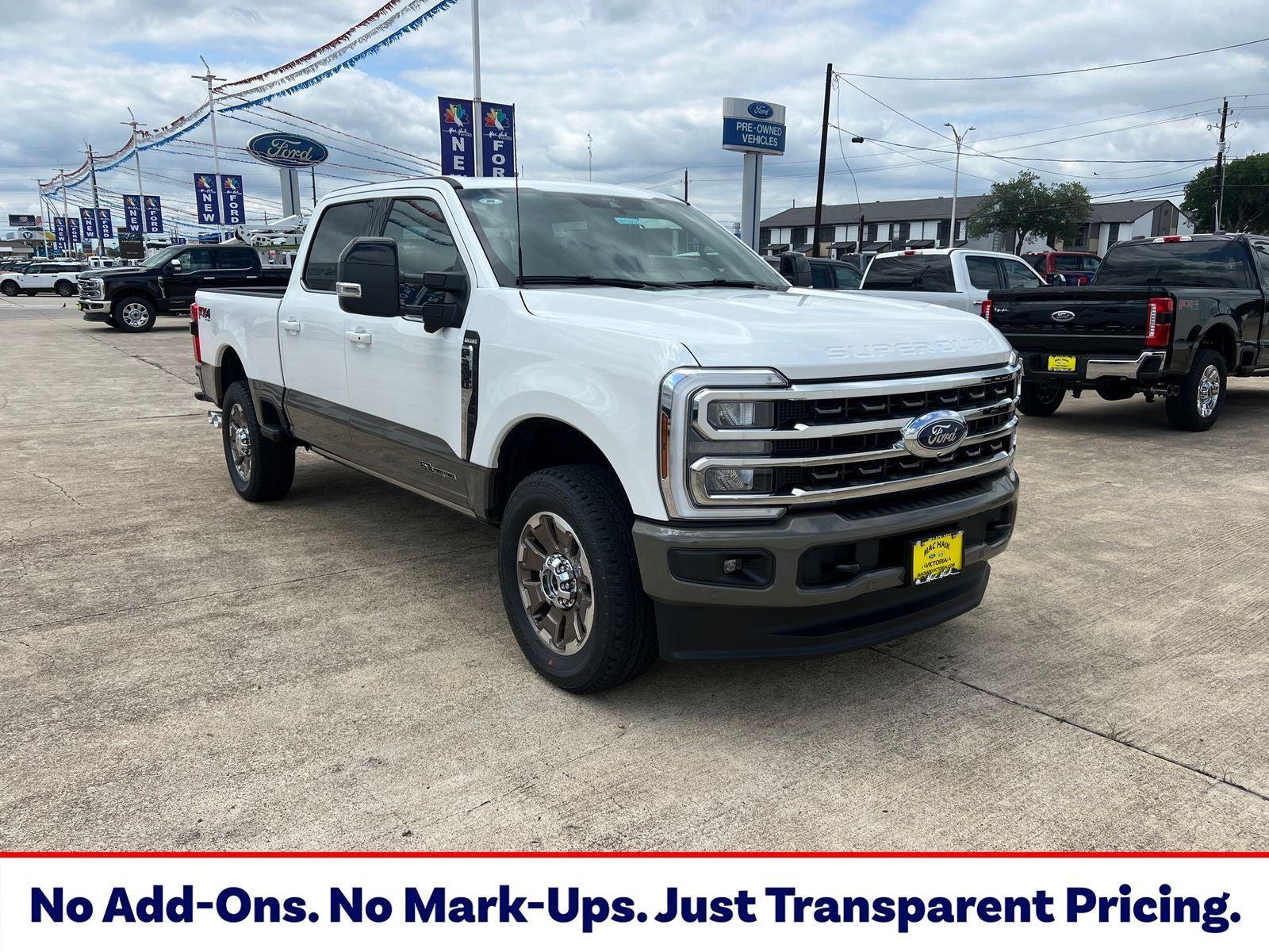 Star White Metallic Tri-Coat 2026 Ford F-250 Super Duty Pickup Truck Four-Wheel Drive Automatic