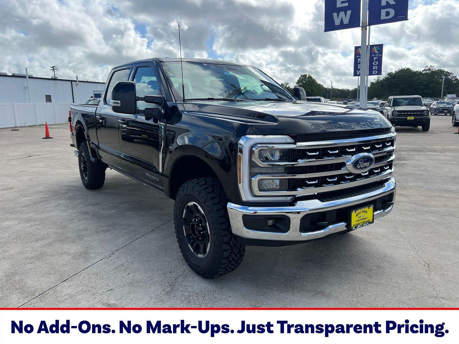 Agate Black 2026 Ford F-250 Super Duty Pickup Truck Four-Wheel Drive Automatic