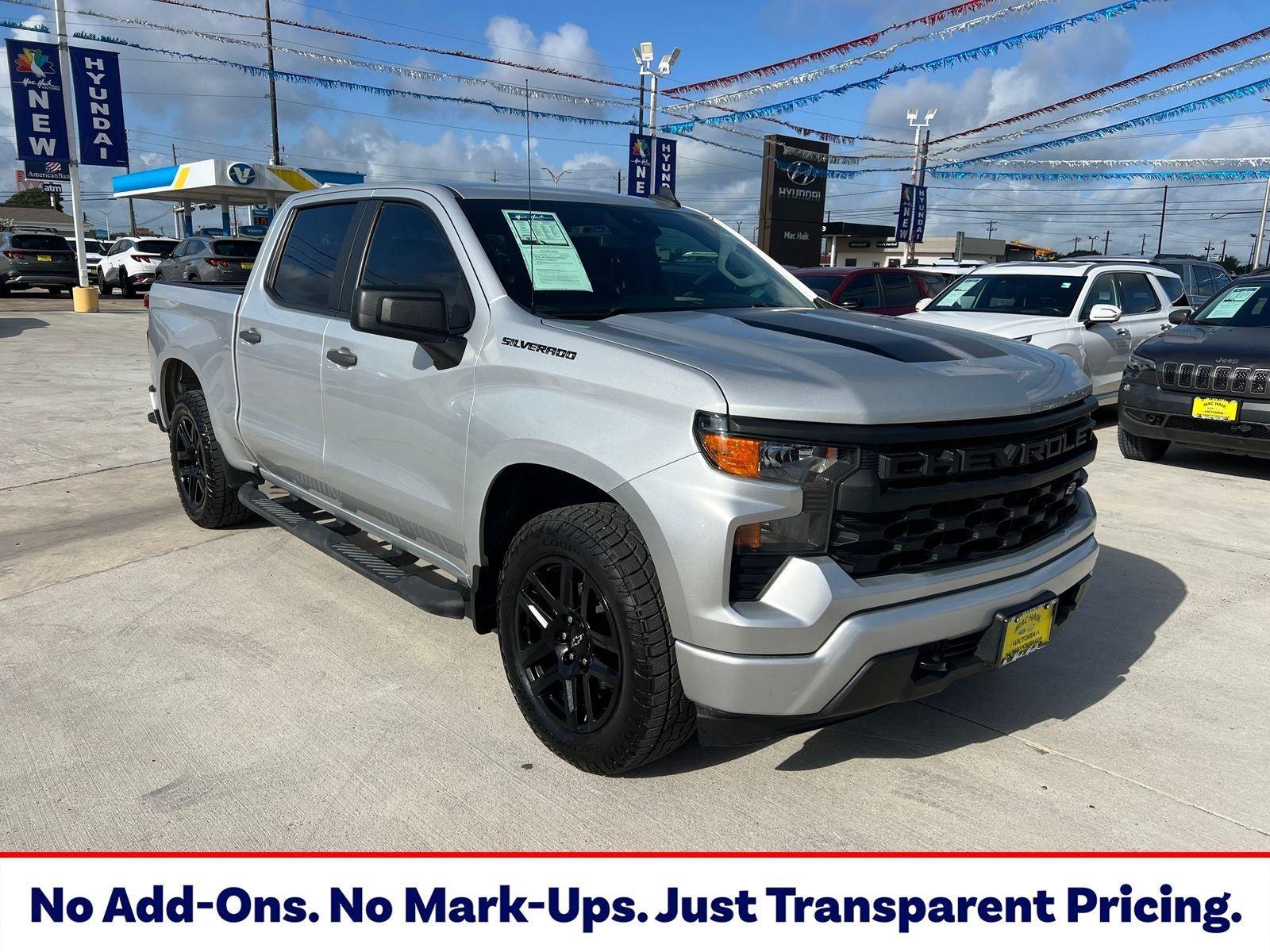 Silver Ice Metallic 2022 Chevrolet Silverado 1500 Pickup Truck 4X2 8-Speed Automatic