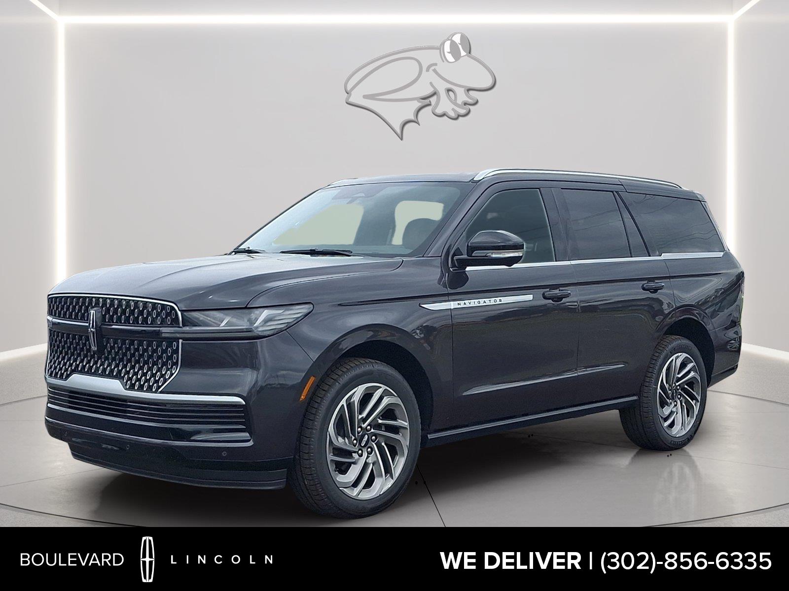 Starlight Gray Premium Colorant 2026 Lincoln Navigator SUV / Crossover Four-Wheel Drive Automatic