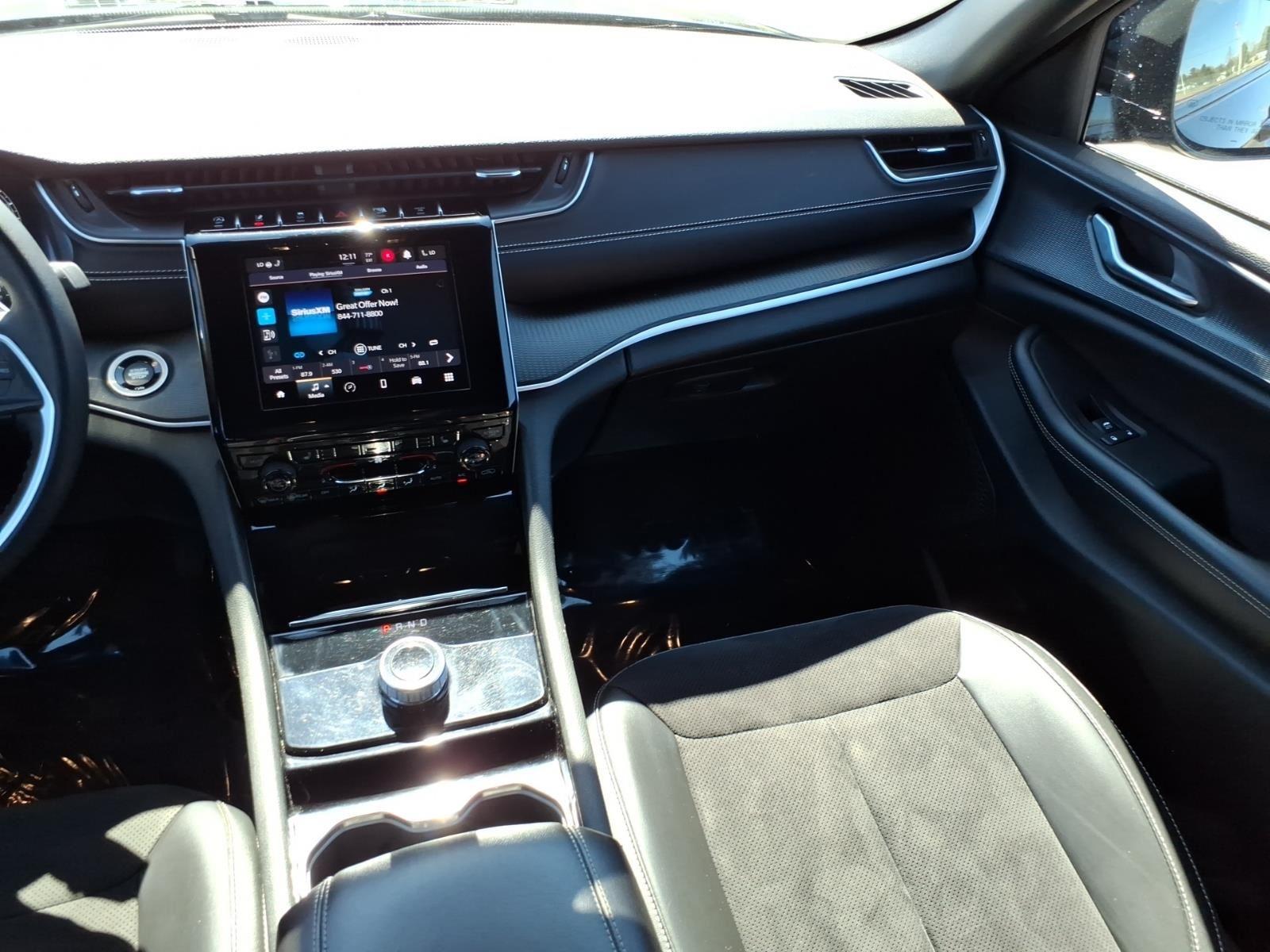 2023 Jeep Grand Cherokee L Altitude:2678C
