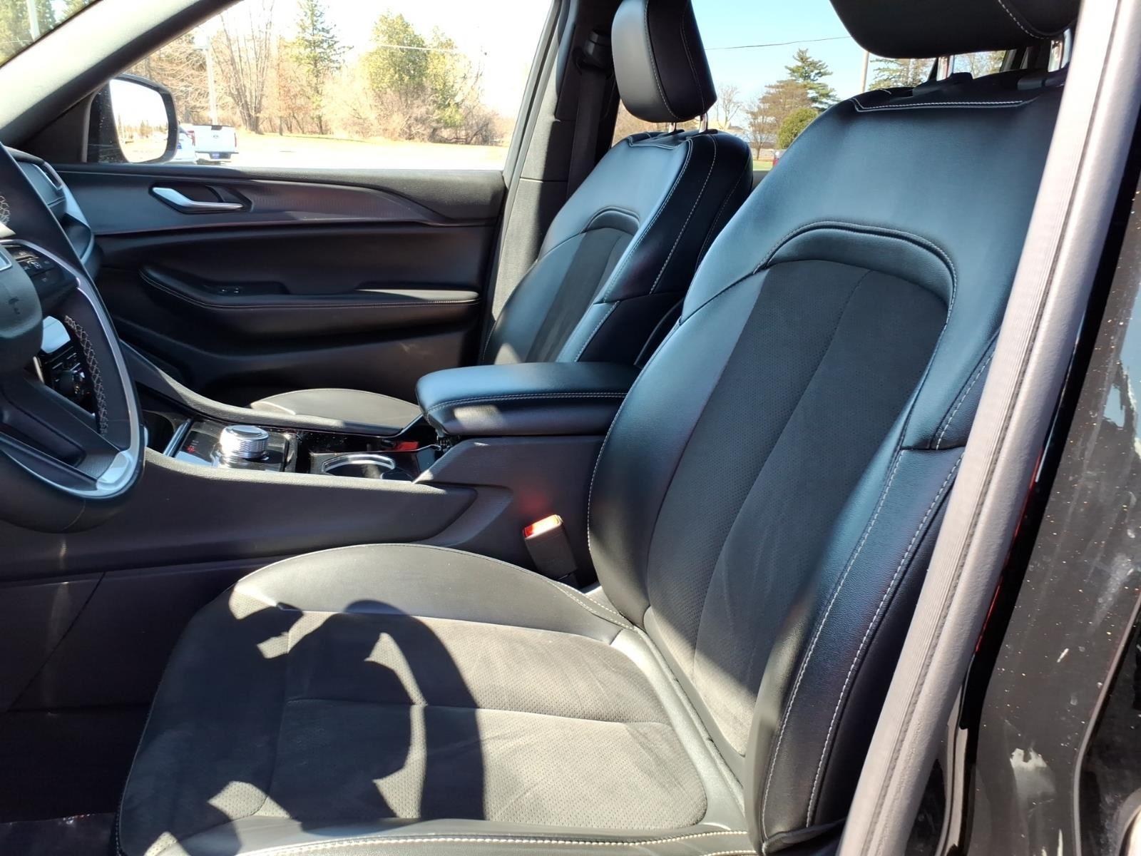 2023 Jeep Grand Cherokee L Altitude:2678C