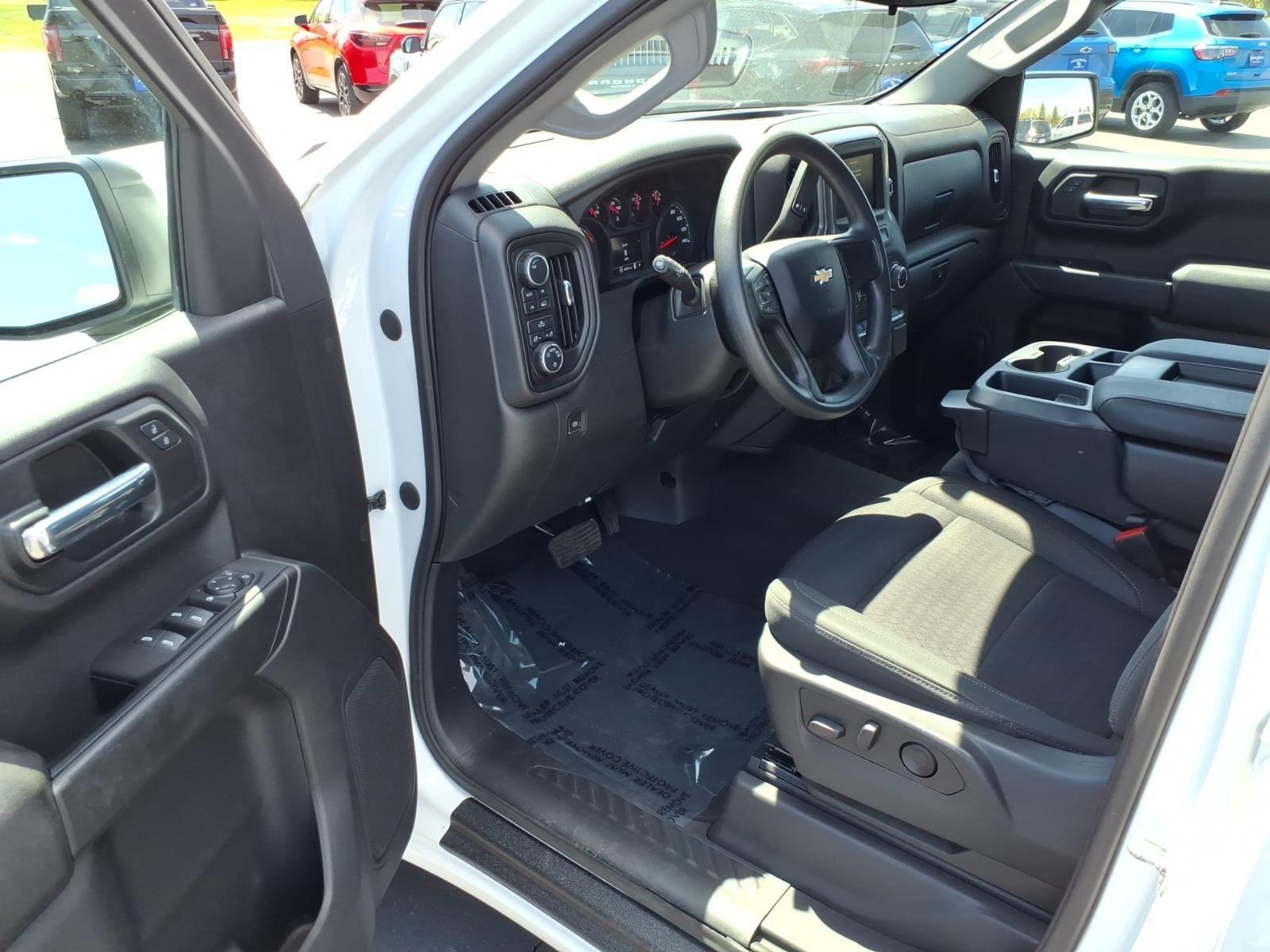 2023 Chevrolet Silverado 1500 Custom:2654A