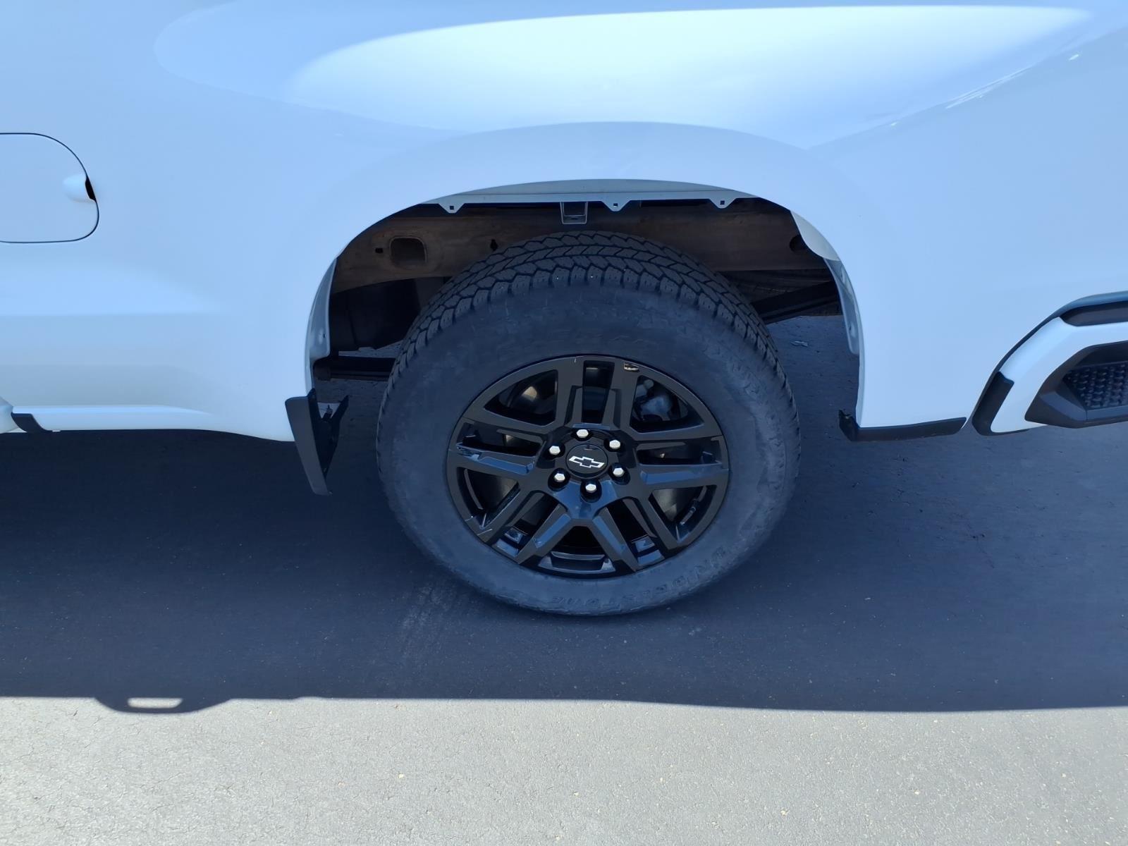 2023 Chevrolet Silverado 1500 Custom:2654A
