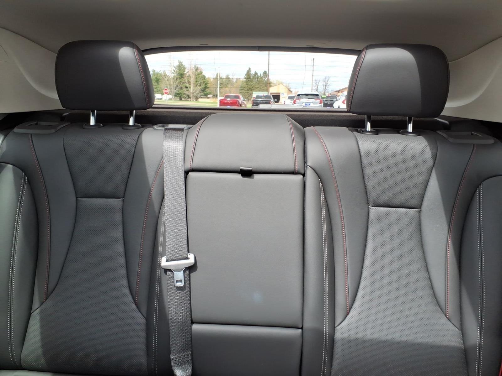 2023 Buick Envision Essence:14844