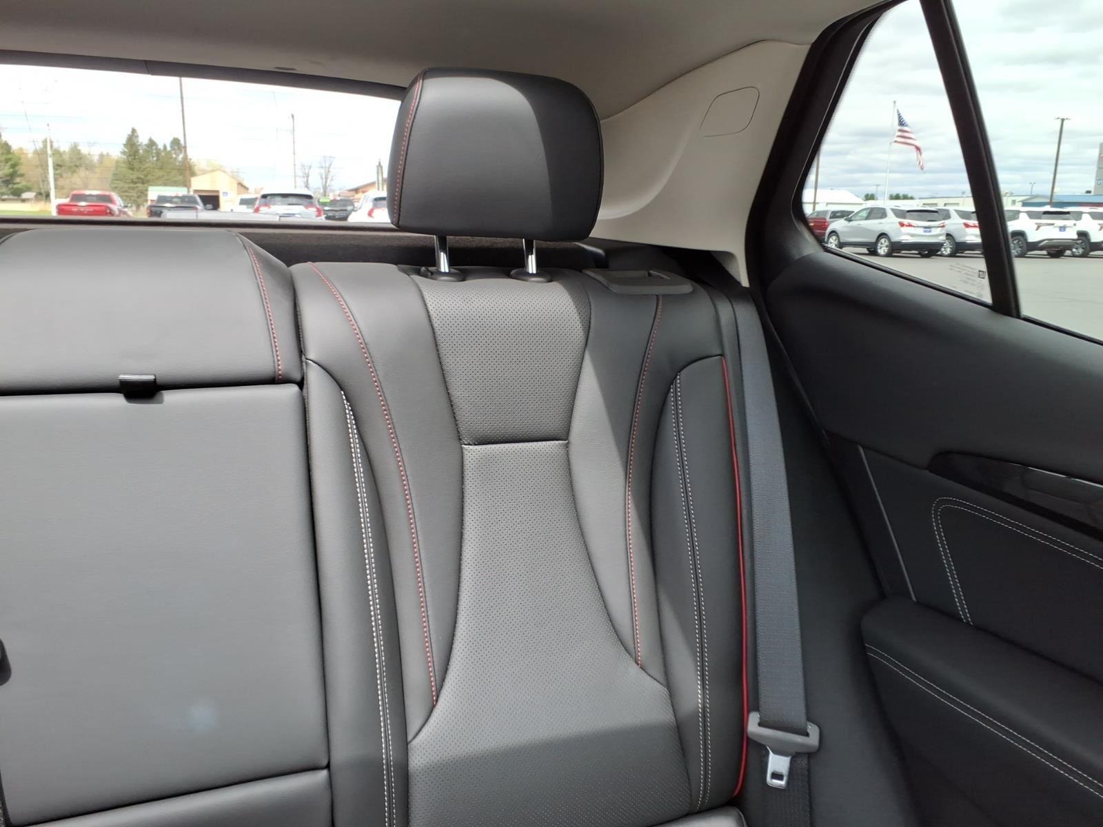 2023 Buick Envision Essence:14844