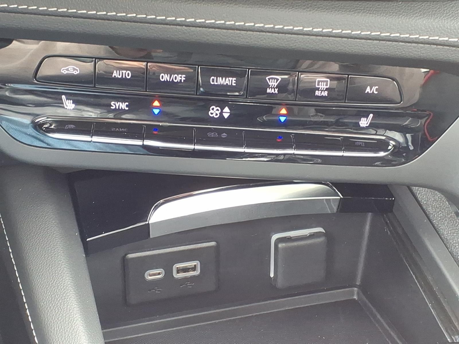 2023 Buick Envision Essence:14844