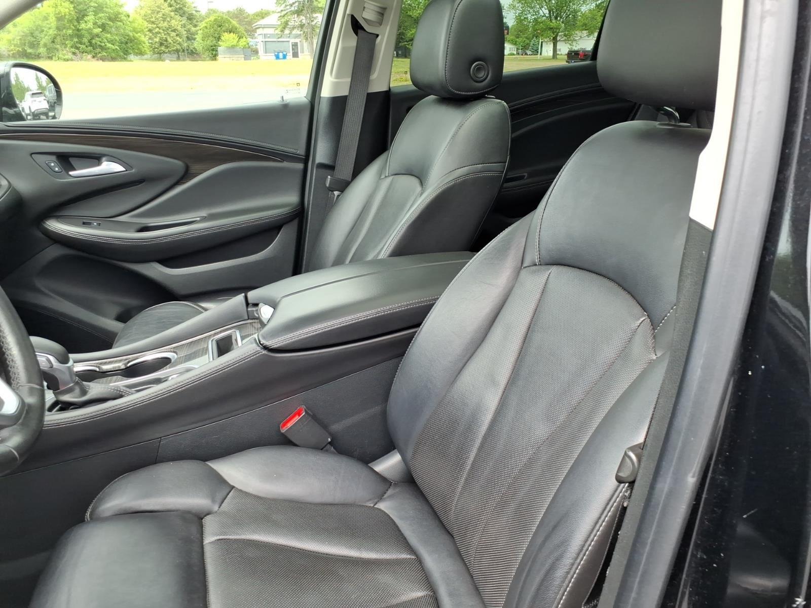 2020 Buick Envision Premium II:14858A