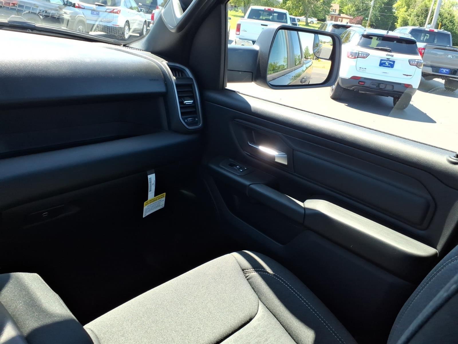 2026 Ram 1500 Express:02651